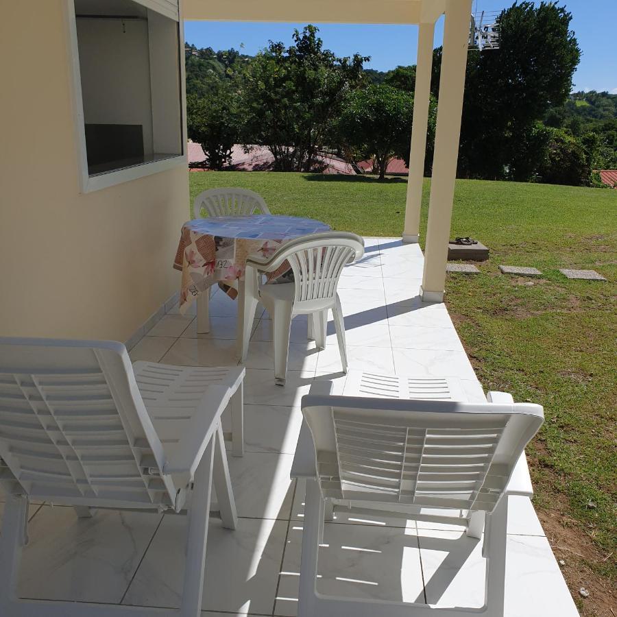 Kay Lucy Villa Case-Pilote Bagian luar foto